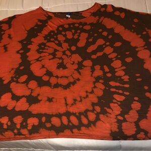 Old Navy Tie-Dye Crew Neck Shirt - 3/4 sleeves, orange and Brown stretchy fabric